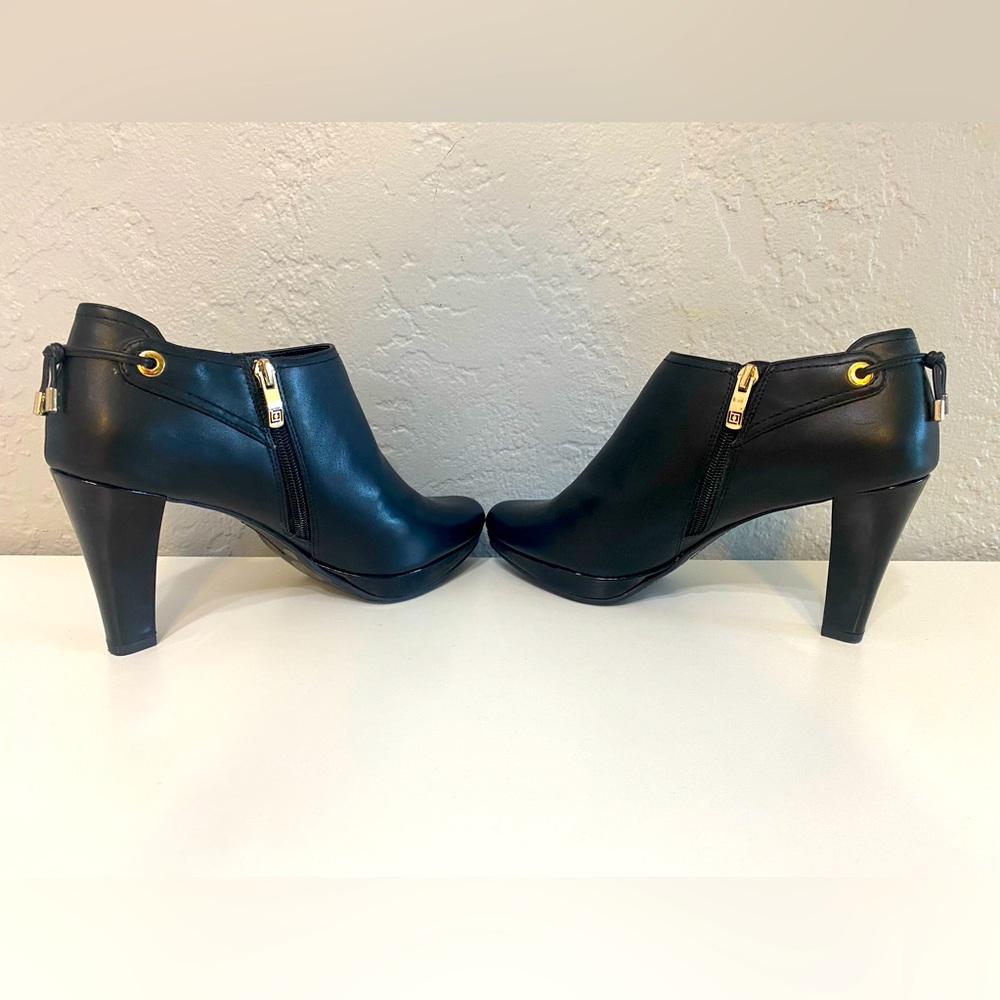 Liz Claiborne black booties